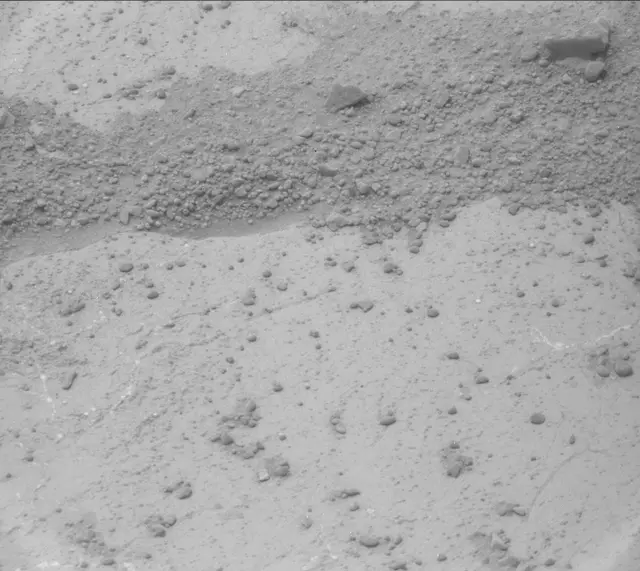 Sol 271: Mast Camera (Mastcam)