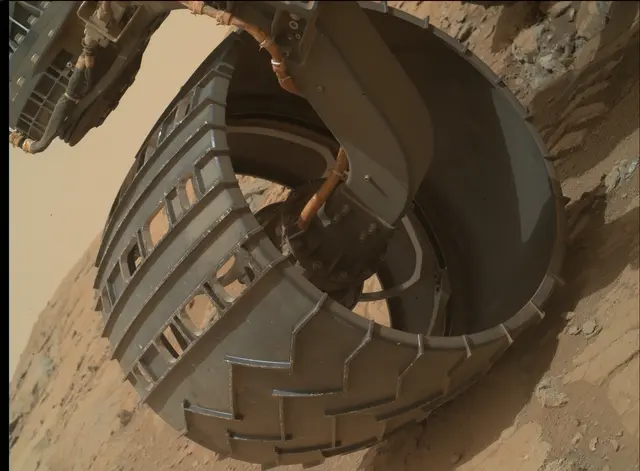 Sol 275: Mars Hand Lens Imager (MAHLI)