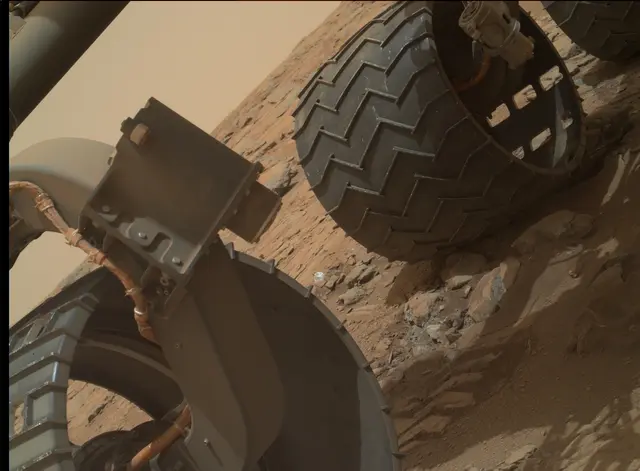 Sol 275: Mars Hand Lens Imager (MAHLI)