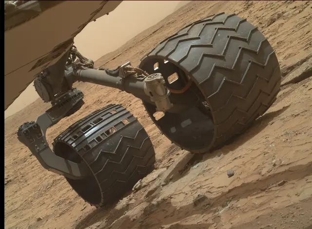 Sol 275: Mars Hand Lens Imager (MAHLI)