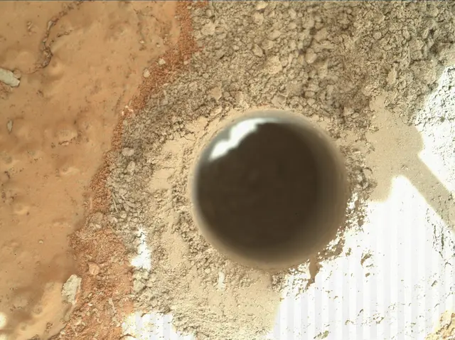 Sol 279: Mars Hand Lens Imager (MAHLI)