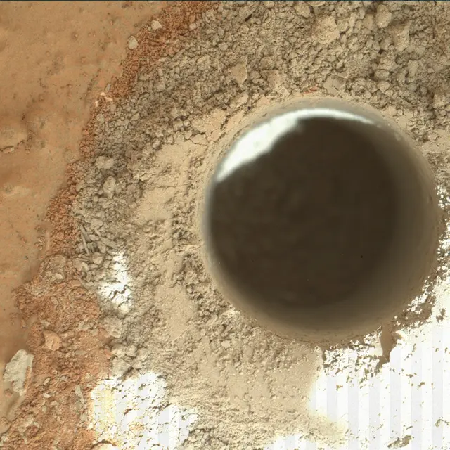 Sol 279: Mars Hand Lens Imager (MAHLI)