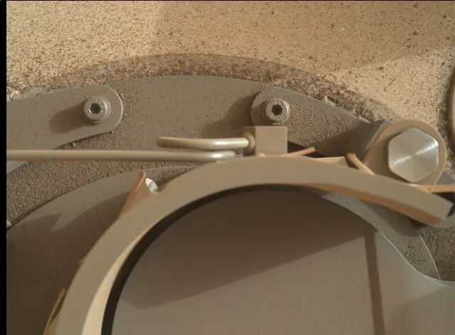 Sol 282: Mars Hand Lens Imager (MAHLI)