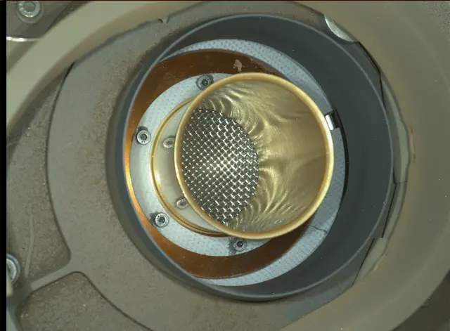 Sol 282: Mars Hand Lens Imager (MAHLI)