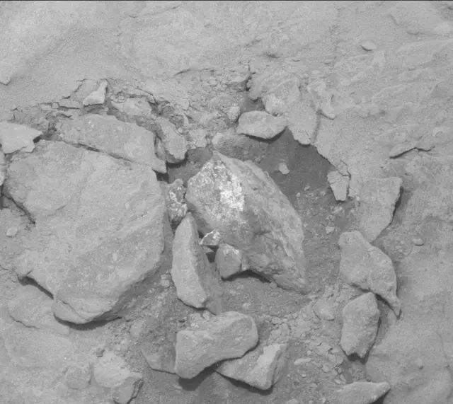 Sol 285: Mast Camera (Mastcam)