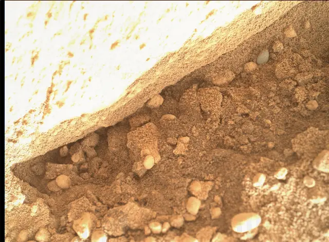 Sol 291: Mars Hand Lens Imager (MAHLI)