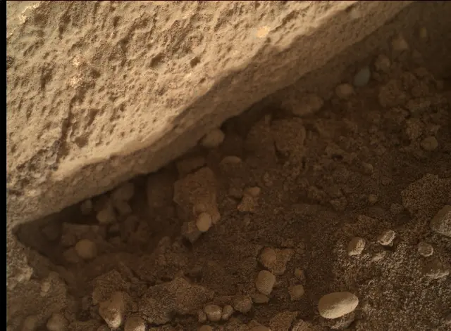 Sol 291: Mars Hand Lens Imager (MAHLI)