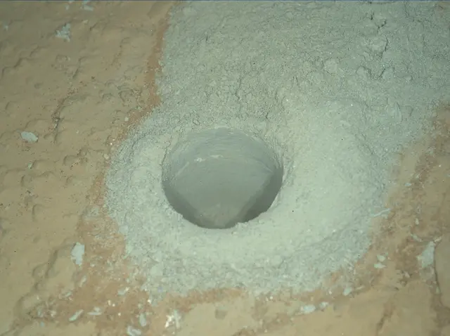 Sol 292: Mars Hand Lens Imager (MAHLI)