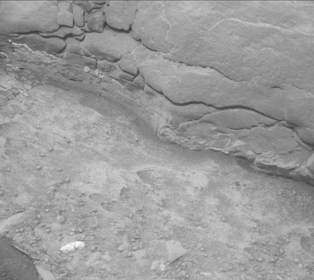 Sol 297: Mast Camera (Mastcam)