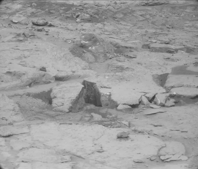 Sol 298: Mast Camera (Mastcam)