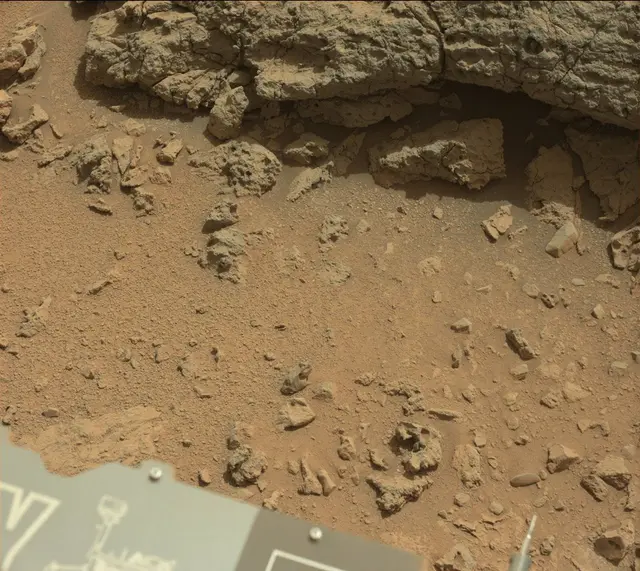 Sol 302: Mast Camera (Mastcam)