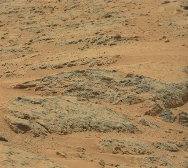 Sol 302: Mast Camera (Mastcam)