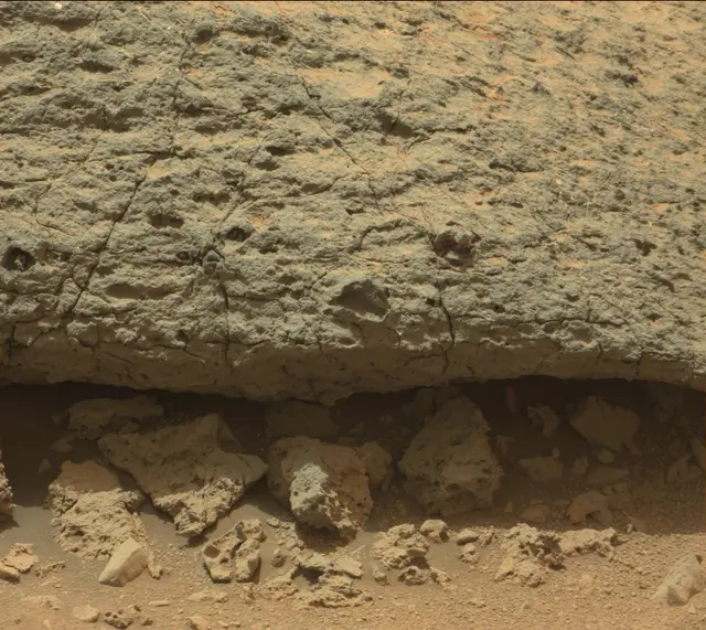 Sol 302: Mast Camera (Mastcam)