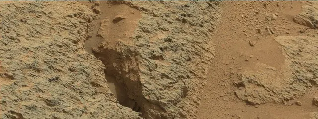 Sol 303: Mast Camera (Mastcam)