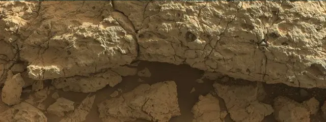 Sol 303: Mast Camera (Mastcam)