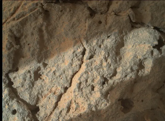 Sol 303: Mars Hand Lens Imager (MAHLI)