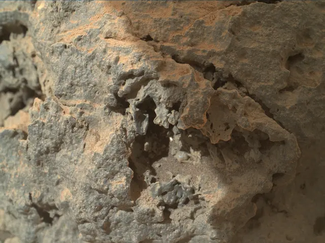 Sol 303: Mars Hand Lens Imager (MAHLI)