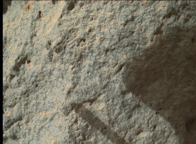 Sol 304: Mars Hand Lens Imager (MAHLI)
