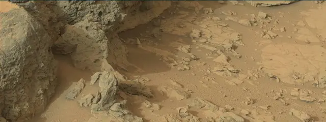 Sol 305: Mast Camera (Mastcam)