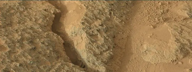 Sol 306: Mast Camera (Mastcam)