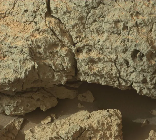 Sol 306: Mast Camera (Mastcam)