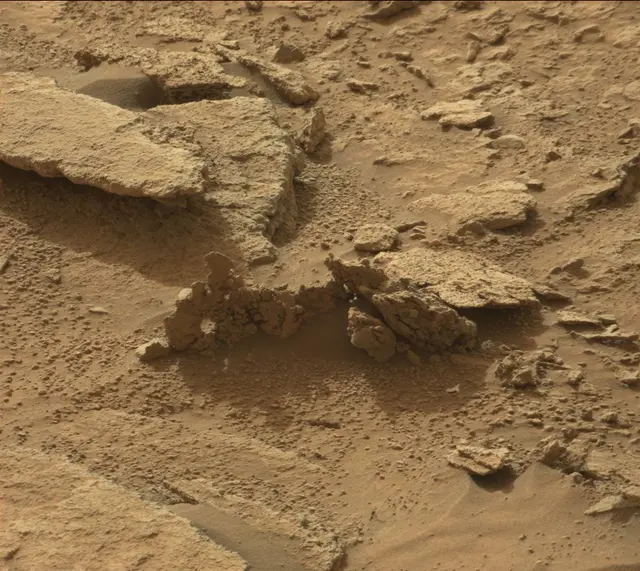 Sol 311: Mast Camera (Mastcam)