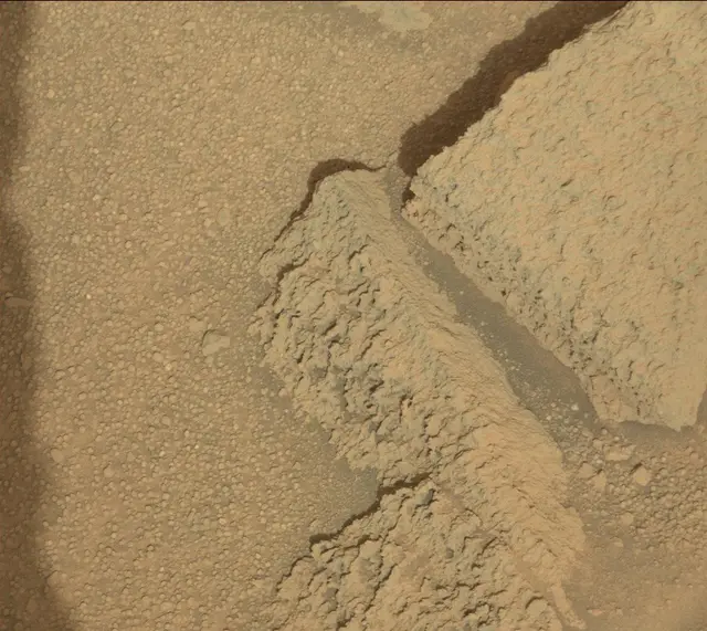Sol 313: Mast Camera (Mastcam)