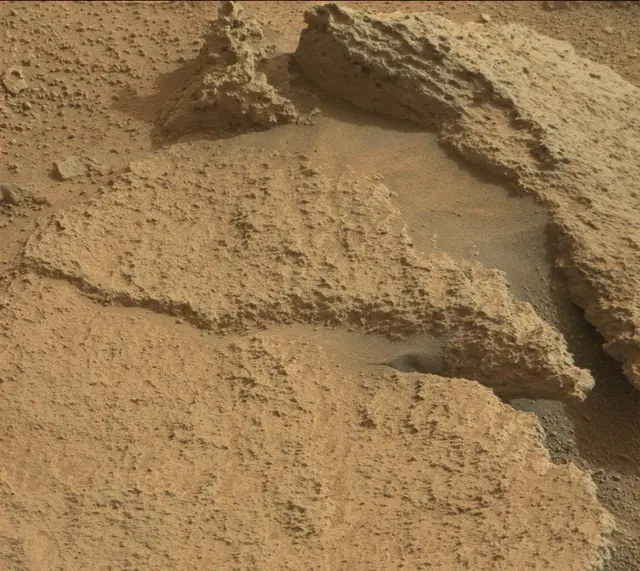 Sol 315: Mast Camera (Mastcam)