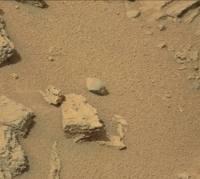 Sol 317: Mast Camera (Mastcam)