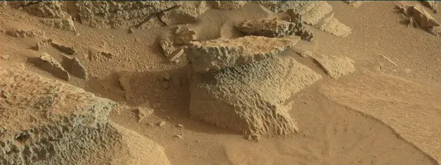 Sol 318: Mast Camera (Mastcam)