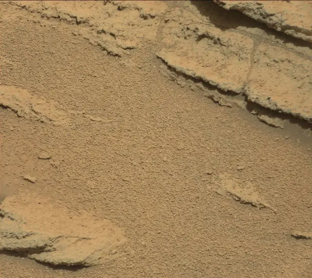 Sol 318: Mast Camera (Mastcam)