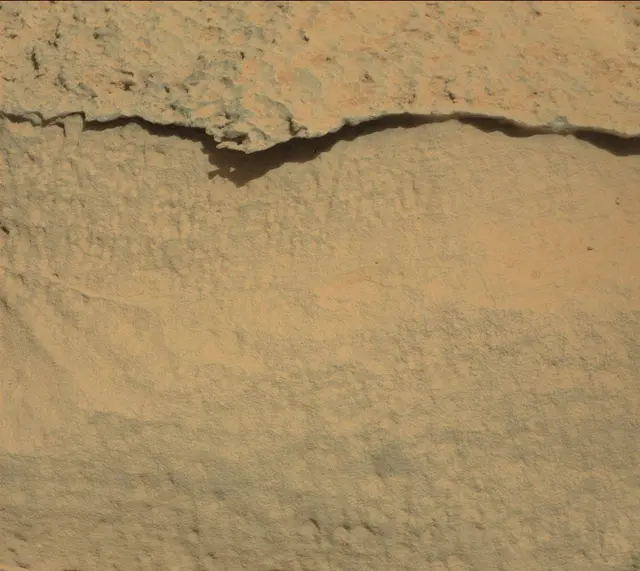 Sol 318: Mast Camera (Mastcam)