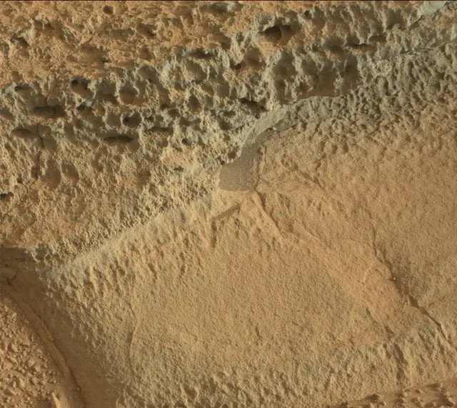 Sol 318: Mast Camera (Mastcam)