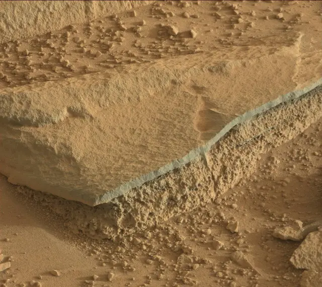 Sol 318: Mast Camera (Mastcam)