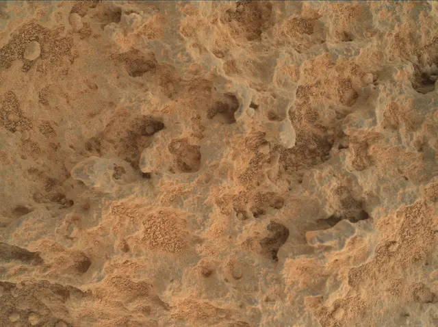 Sol 323: Mars Hand Lens Imager (MAHLI)