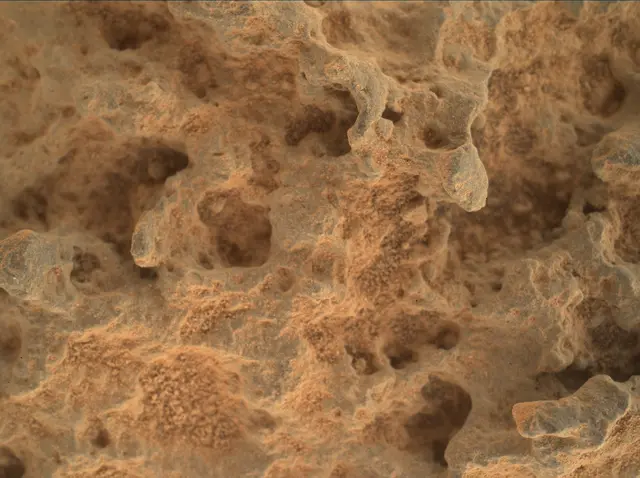 Sol 323: Mars Hand Lens Imager (MAHLI)