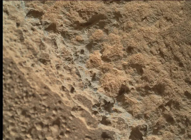 Sol 323: Mars Hand Lens Imager (MAHLI)