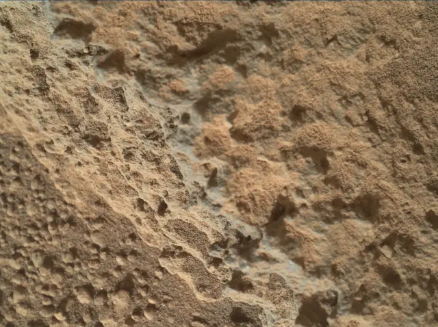 Sol 323: Mars Hand Lens Imager (MAHLI)