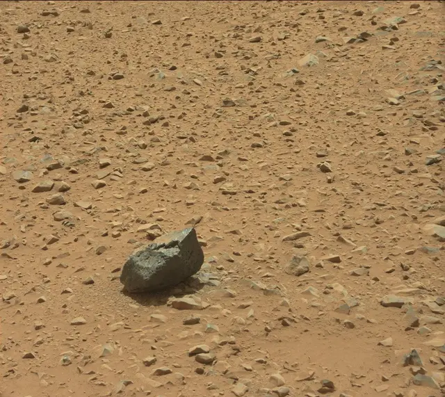 Sol 327: Mast Camera (Mastcam)