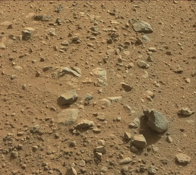 Sol 329: Mast Camera (Mastcam)