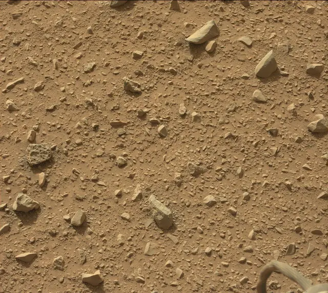 Sol 329: Mast Camera (Mastcam)