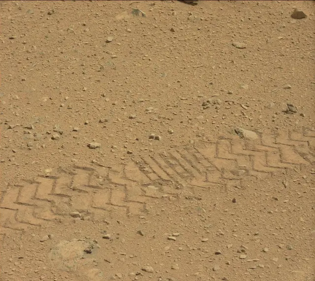 Sol 330: Mast Camera (Mastcam)
