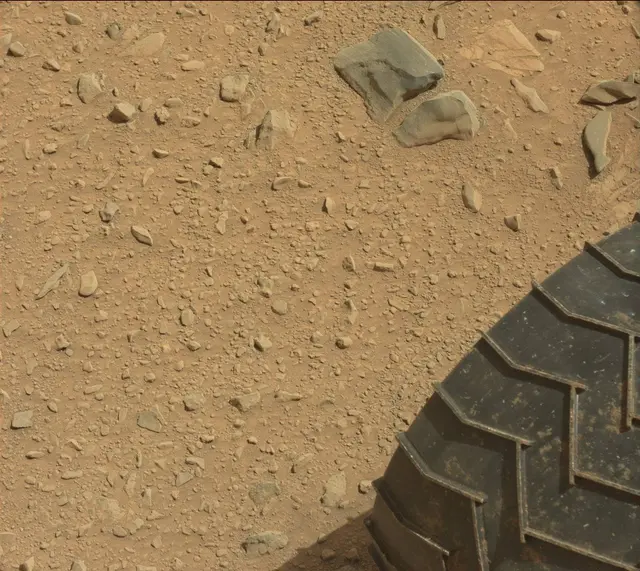 Sol 330: Mast Camera (Mastcam)