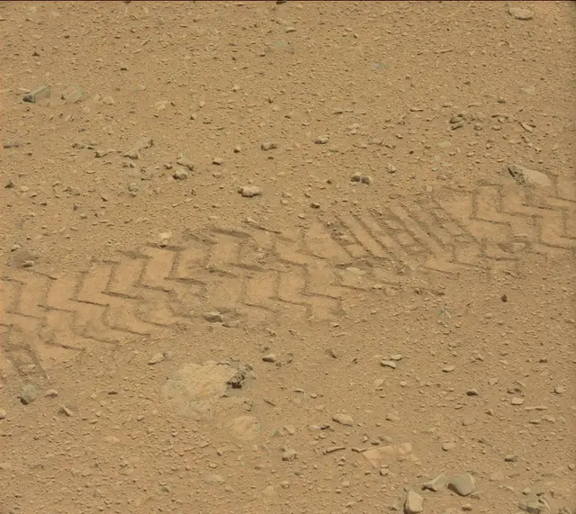Sol 331: Mast Camera (Mastcam)