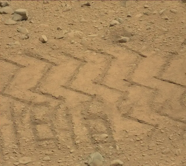 Sol 331: Mast Camera (Mastcam)