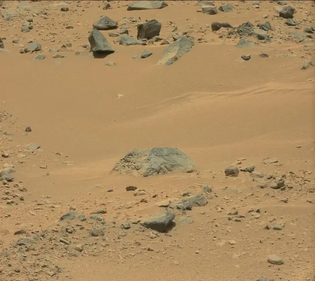 Sol 332: Mast Camera (Mastcam)