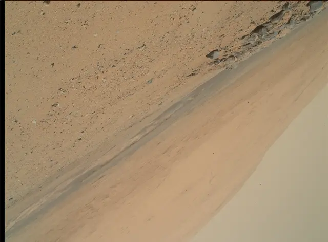 Sol 345: Mars Hand Lens Imager (MAHLI)