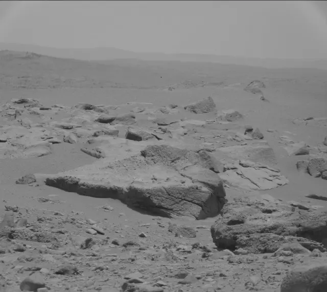 Sol 349: Mast Camera (Mastcam)