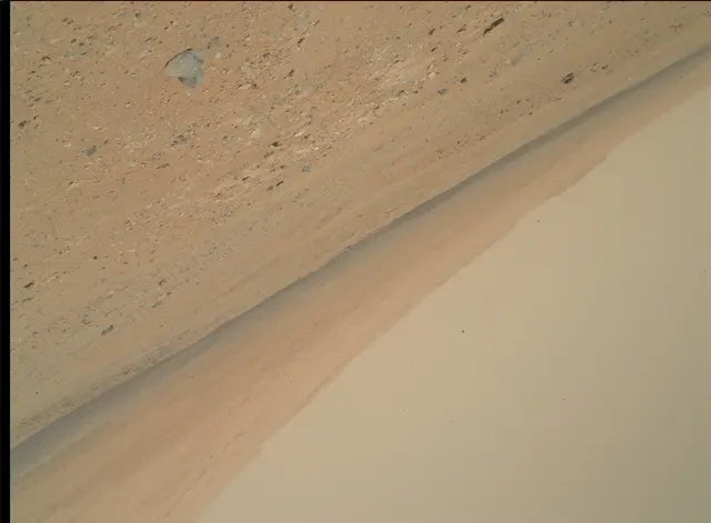Sol 349: Mars Hand Lens Imager (MAHLI)
