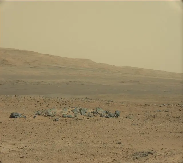 Sol 352: Mast Camera (Mastcam)